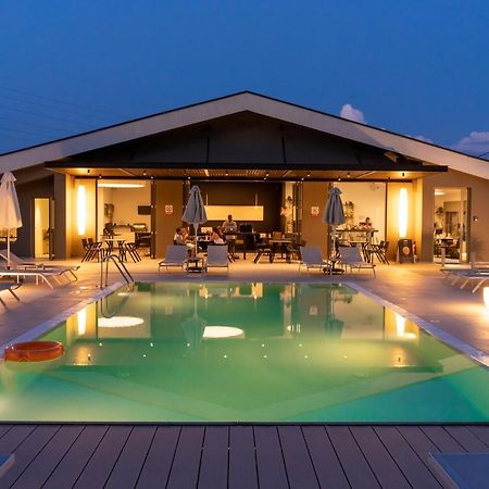 Ellopia Point Hotel يانينة المظهر الخارجي الصورة