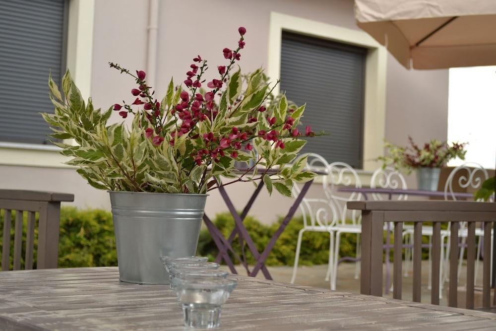 Ellopia Point Hotel يانينة المظهر الخارجي الصورة