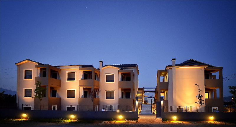 Ellopia Point Hotel يانينة المظهر الخارجي الصورة